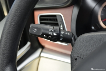 2018款菱智M5L 1.6L手动7座豪华型