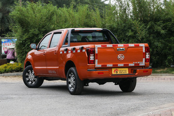 2016款黄海N1 2.8T手动柴油两驱运动版JE493ZLQ4CB