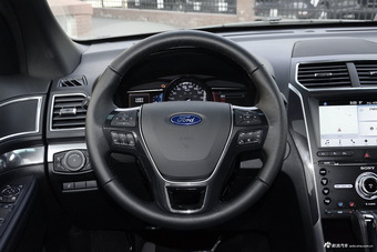 2017款探险者 2.3T自动精英版（白）