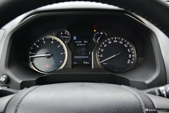 2018款普拉多3.5L自动TX-L NAVI后挂备胎