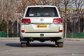 2016款兰德酷路泽4.0L自动V6中东低配版