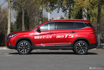 2018款风行T5 1.6T自动智慧型300T