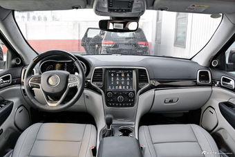 2017款大切诺基3.6L自动旗舰尊耀版图片