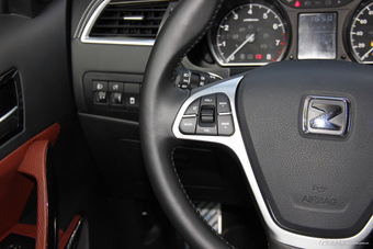 2015款众泰T600 2.0T自动豪华型 魅影黑