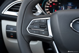 2016款DX7 1.5T自动白骑饰