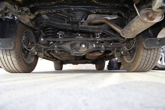 2016款哈弗H9 2.0T自动标准型7座