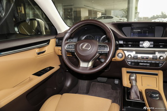 2016款雷克萨斯GS 2.5L自动300h领先版