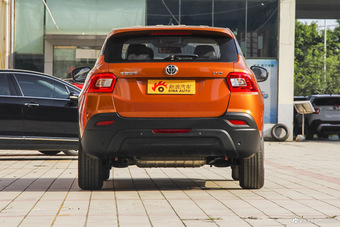 2016款中华V3 1.5L手动舒适型 炫舞橙