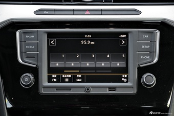 2017款迈腾1.8T自动330TSI DSG领先型