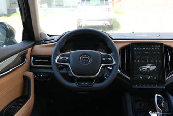 2018款中华V7 1.6T自动豪华型5座280T