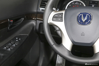 2016款睿骋1.8T自动智享版尊驰型