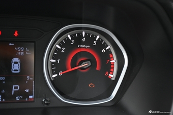 2018款东南DX3 1.5L手动户外版尊贵型