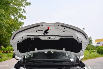 2017款科雷嘉2.0L自动四驱尊贵版