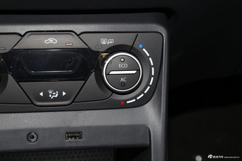 2017款森雅R7 1.6L 自动智能型