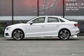 2018款奥迪A3 30周年型1.4T自动Limousine 35 TFSI运动型
