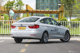 2016款宝马3系GT 320i 2.0T自动设计套装型 矿石白