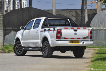 2015款黄海N1S 2.8T手动柴油四驱运动版