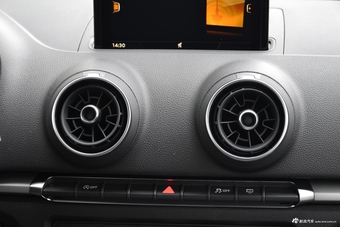 2018款奥迪A3 30周年型1.4T自动Sportback 35TFSI运动型