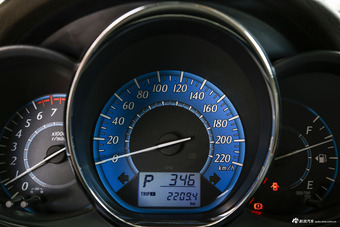 2014款YARiS L 致炫1.5L自动锐动版