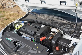 2016款标致301 1.6L手动舒适版 