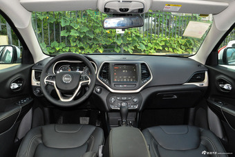 2017款自由光2.4L自动领先版智能包图片