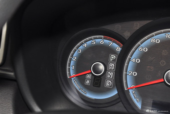 2016款骏派D60 1.8L自动舒适型