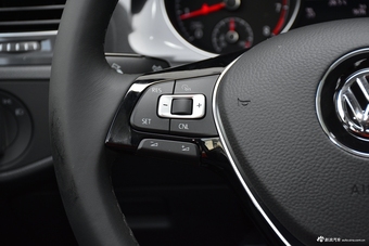 2018款高尔夫1.2T 180TSI自动舒适型