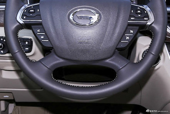 2016款传祺GA8 2.0T自动豪华版320T
