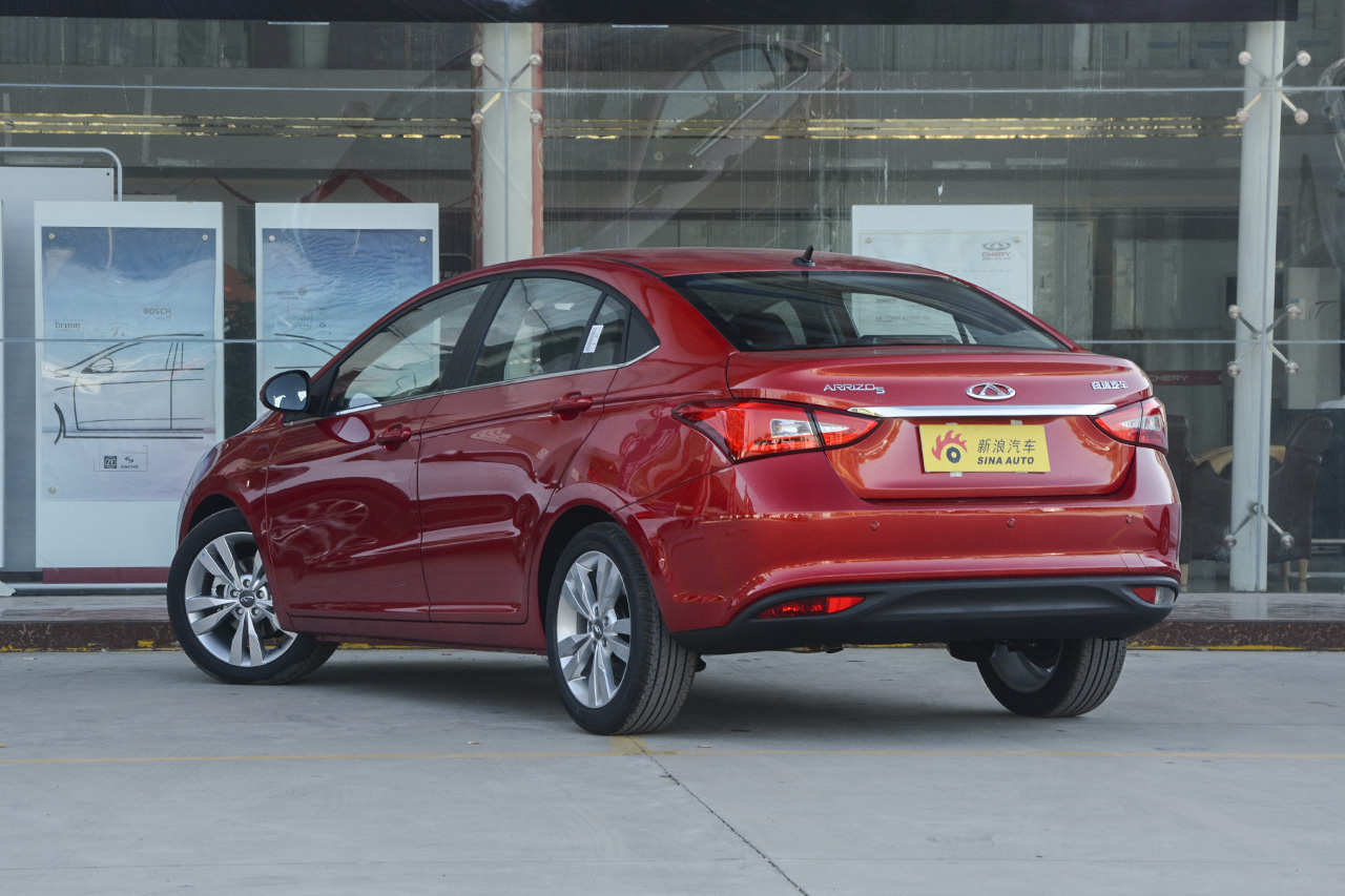 2017款艾瑞泽5 1.5L自动领潮版