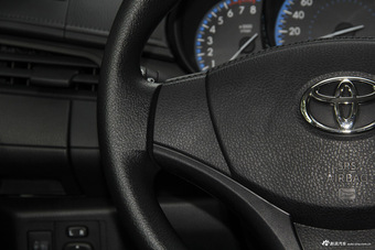 2017款威驰FS 1.5L手动锋驰版 