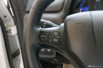 2018款众泰E200飞鱼座