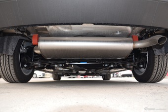 2017款福克斯三厢1.6L手动风尚型智行版