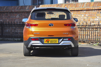 2016款东南DX3 1.5L手动旗舰型