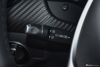 2016款奔驰A级 A200 1.6T自动赛道版