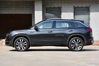 2018款一汽大众 探岳 2.0T  R-LINE