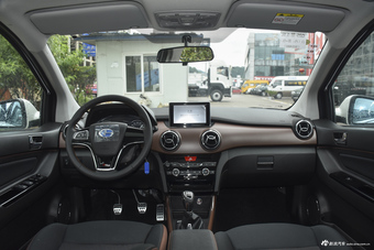 2016款昌河Q25 1.5L手动乐惠版 炫酷白