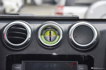 2016款北京BJ40L 2.3T自动四驱尊享版