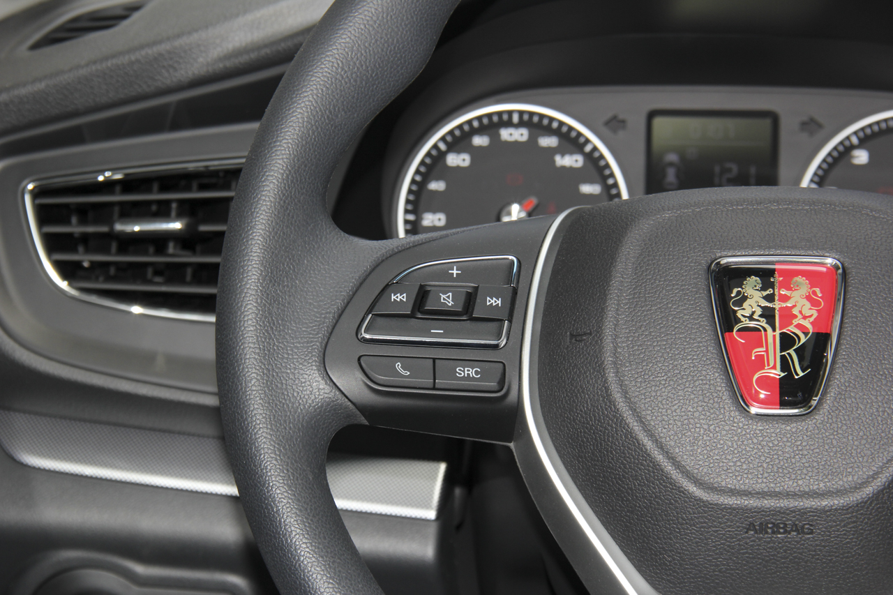 2018款荣威360 PLUS 1.5L手动豪华版