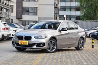 2018款宝马1系118i自动设计套装型