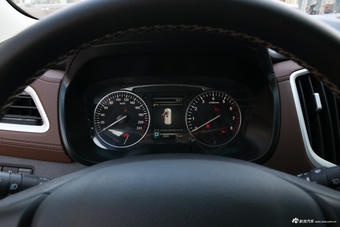 2018款斯威X7 1.5T自动智享型7座