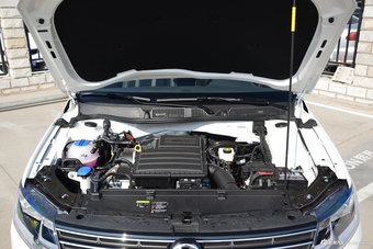 2017款朗逸1.6L手动舒适版图片