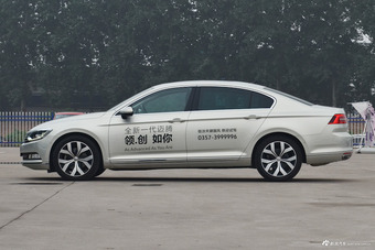  2017款迈腾2.0T自动380TSI DSG豪华型