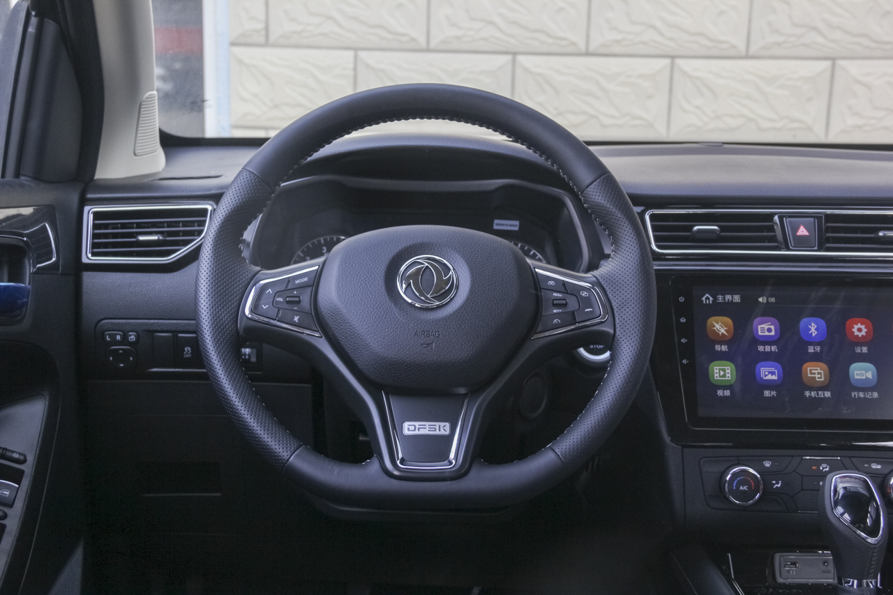 2017款风光580改款 1.5T自动豪华型