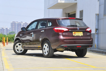 2015款启辰T70 1.6L手动睿行版