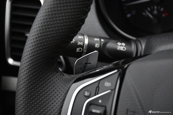 2017款哈弗H6 Coupe 2.0T自动两驱都市型蓝标