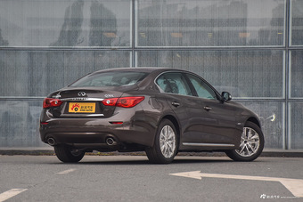 2016款英菲尼迪Q50L 2.0T自动悦享版