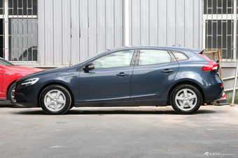 2018款沃尔沃V40 1.5T自动T3 智尚版