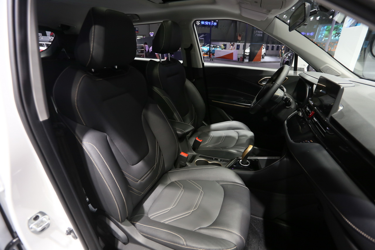 2018广州车展实拍：江淮iEV S4新能源