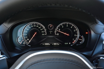 2019款宝马X4 2.0T自动xDrive25i M运动套装