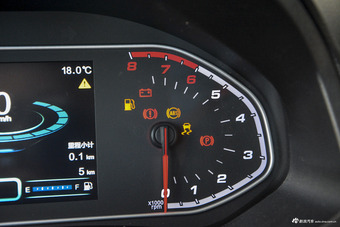 2016款瑞虎7 1.5T手动耀臻版